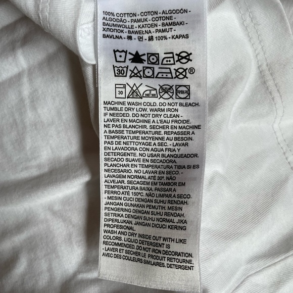 Levi’s White Blue and Pink Logo T Shirt Size Medium - Picture 6 of 6